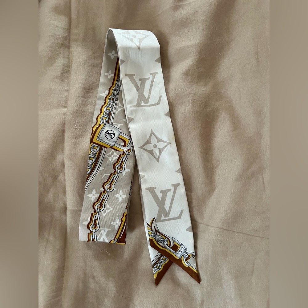 Louis Vuitton Bandeau - Picture 4 of 6
